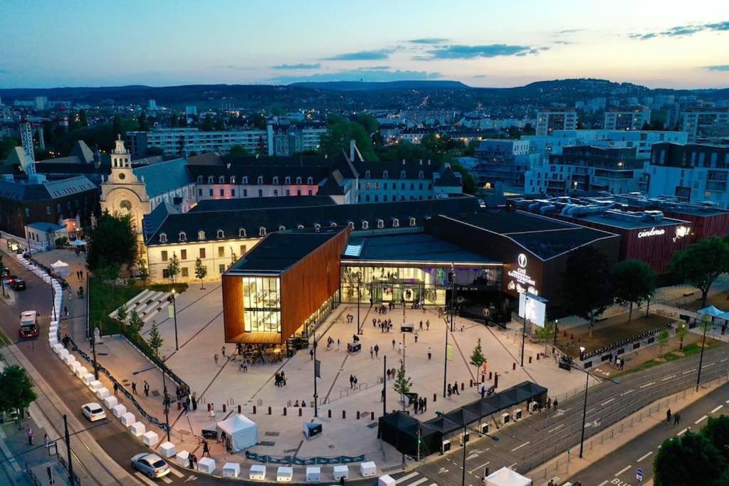 Apartamento Le Jade : Au Coeur Du Centre Historique Dijon Exterior foto
