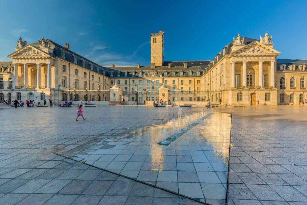 Apartamento Le Jade : Au Coeur Du Centre Historique Dijon Exterior foto